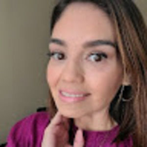 Meet your Posher, Monica